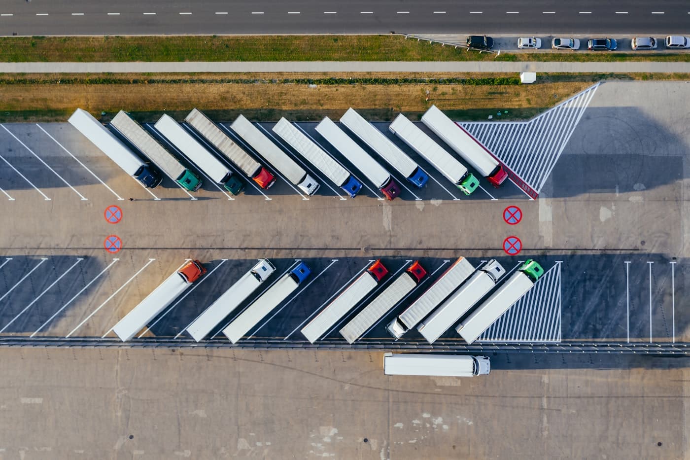 Choosing a Logistics Partner in Kolhapur: What Manufacturers Should Look For